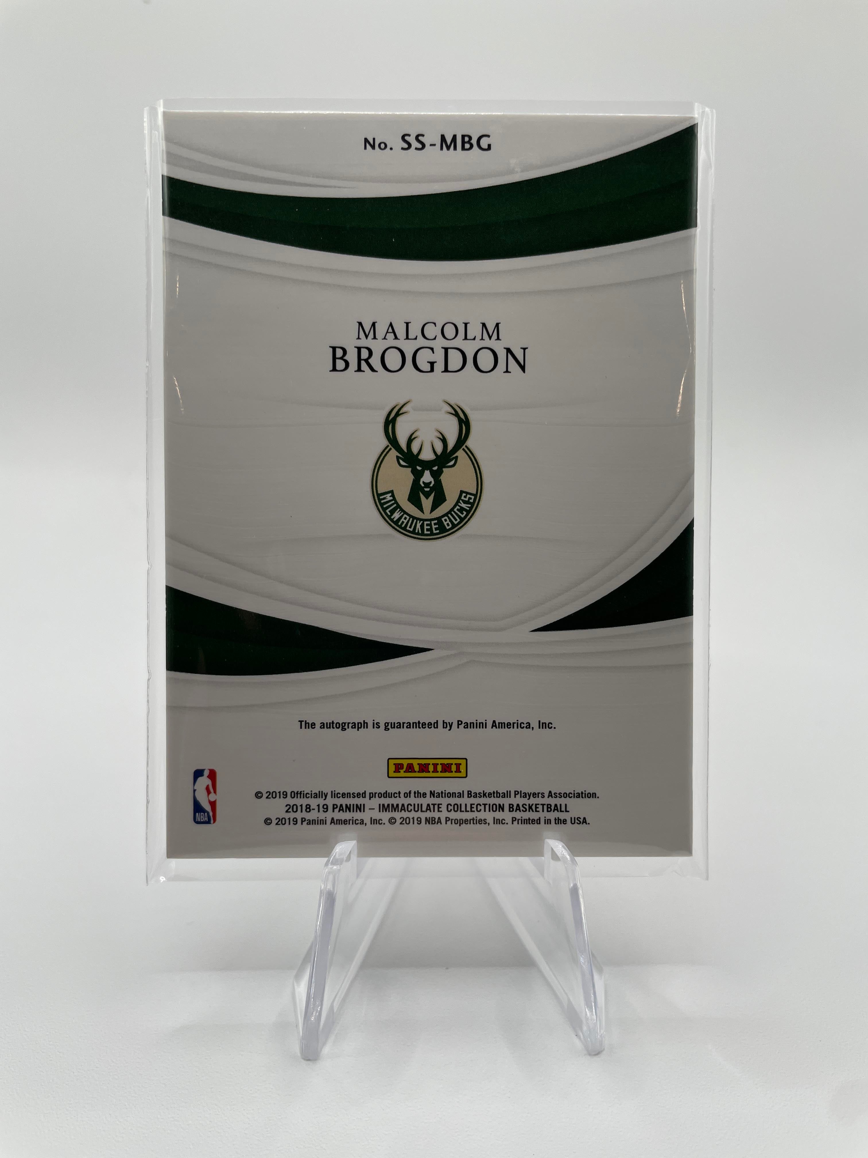 2018-19 Panini Immaculate Collection Malcolm Brogdon Shadowbox Auto /99