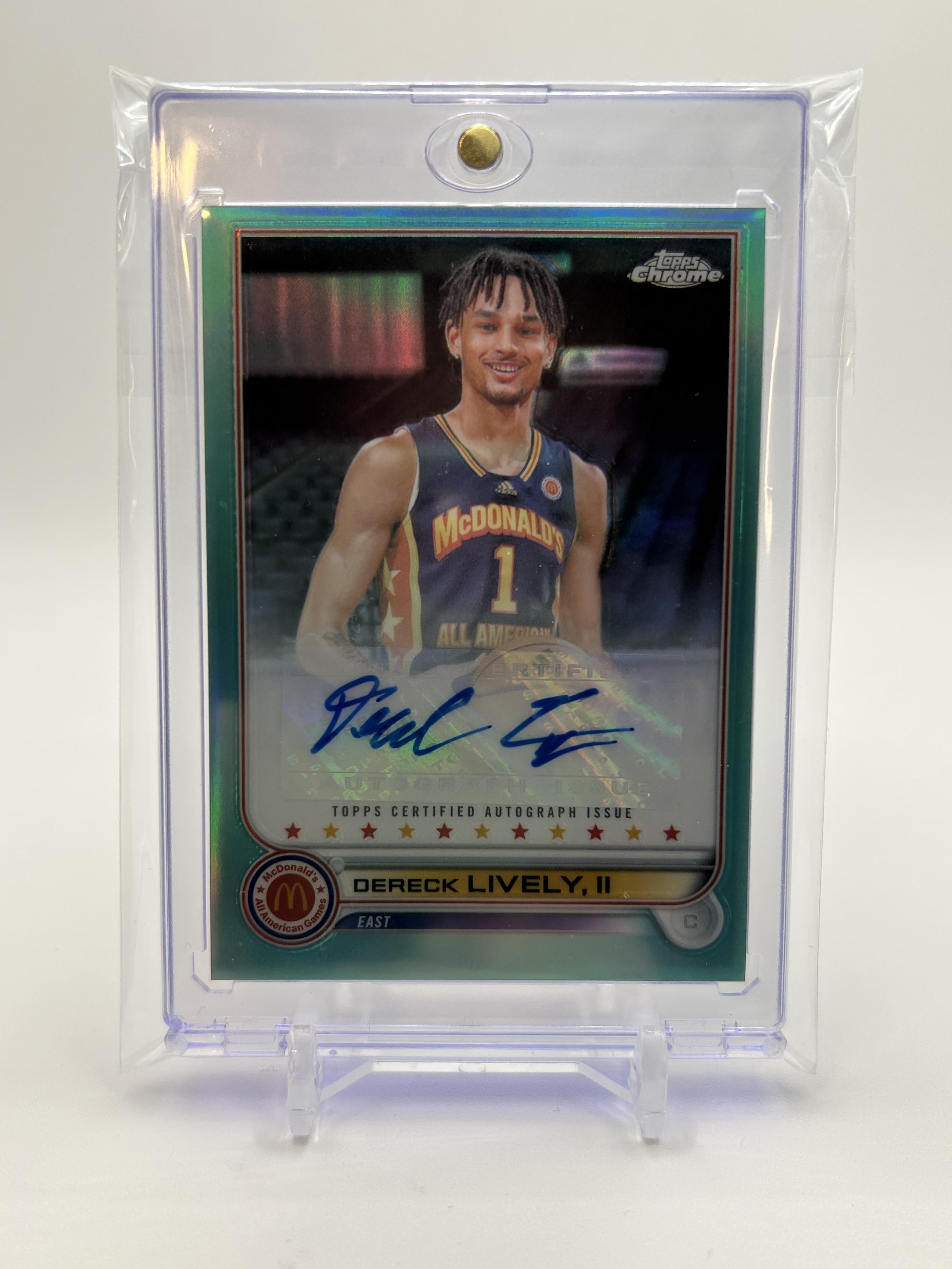 2022-23 Topps McDonald's Chrome Dereck Lively Aqua Prizm Auto Rookie /99
