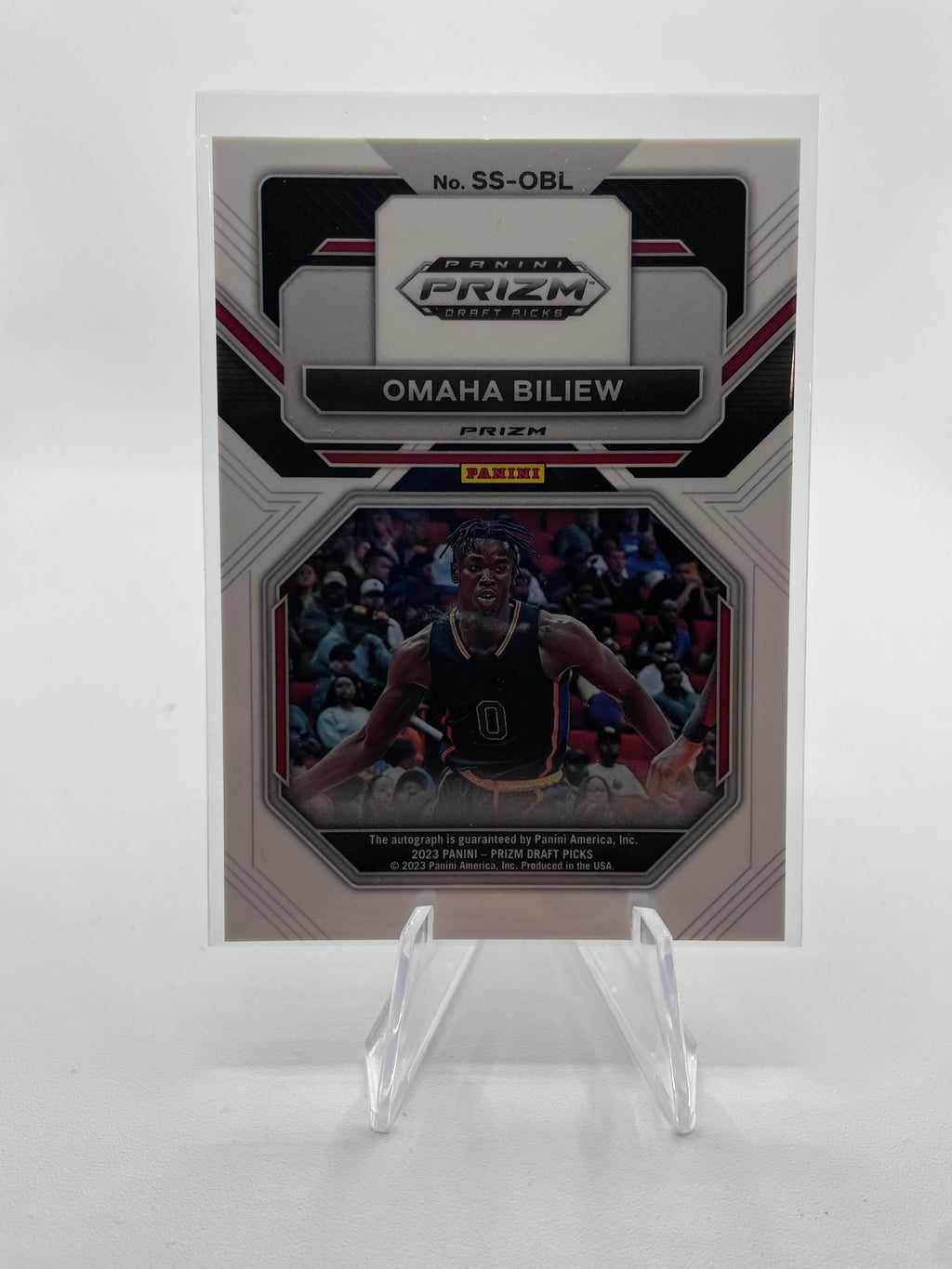 2023-24 Panini Prizm Draft Picks Omaha Biliew Hyper Prizm Rookie Auto