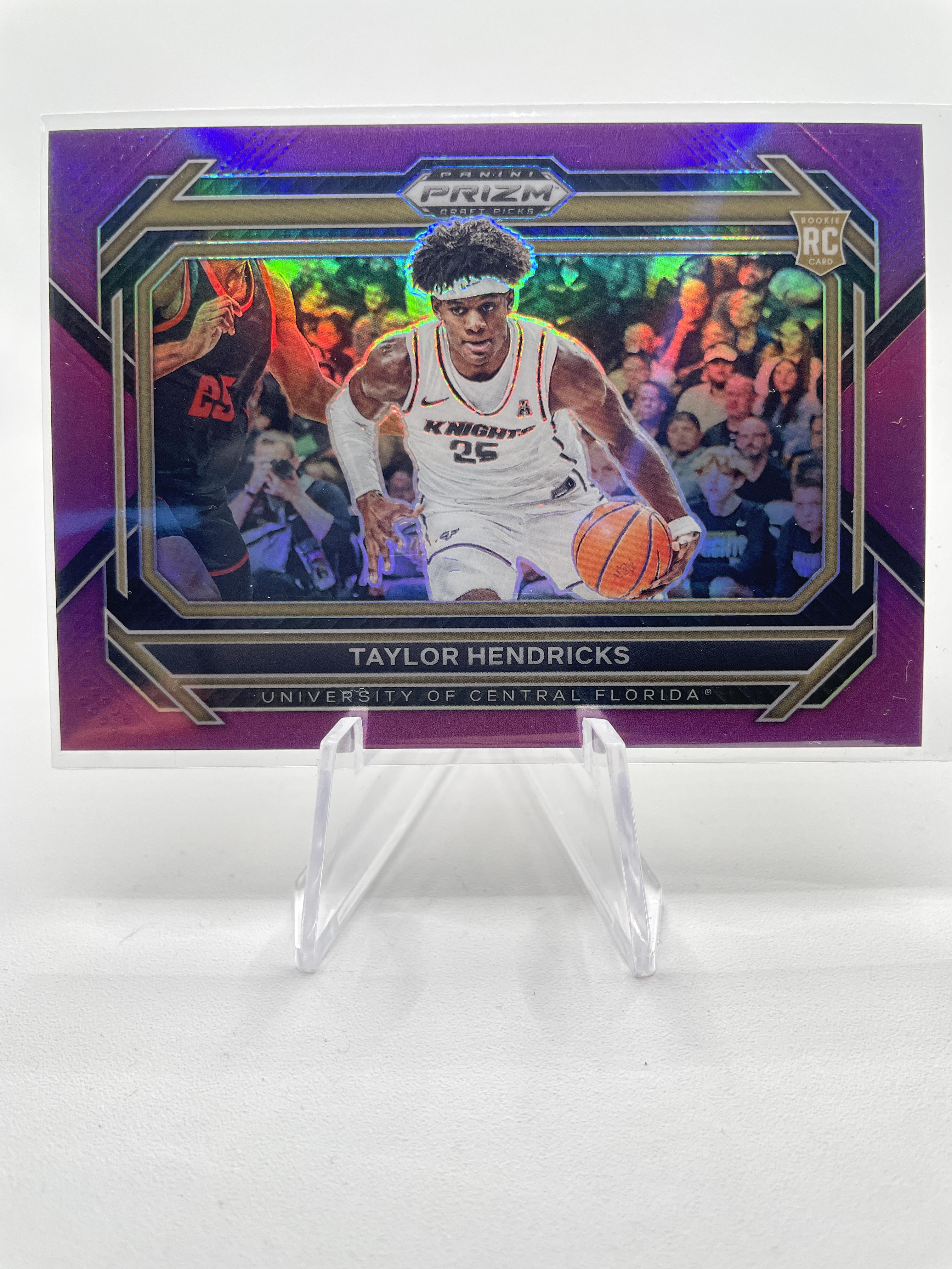 2023-24 Panini Prizm Draft Taylor Hendricks Purple Prizm Variation Rookie /75