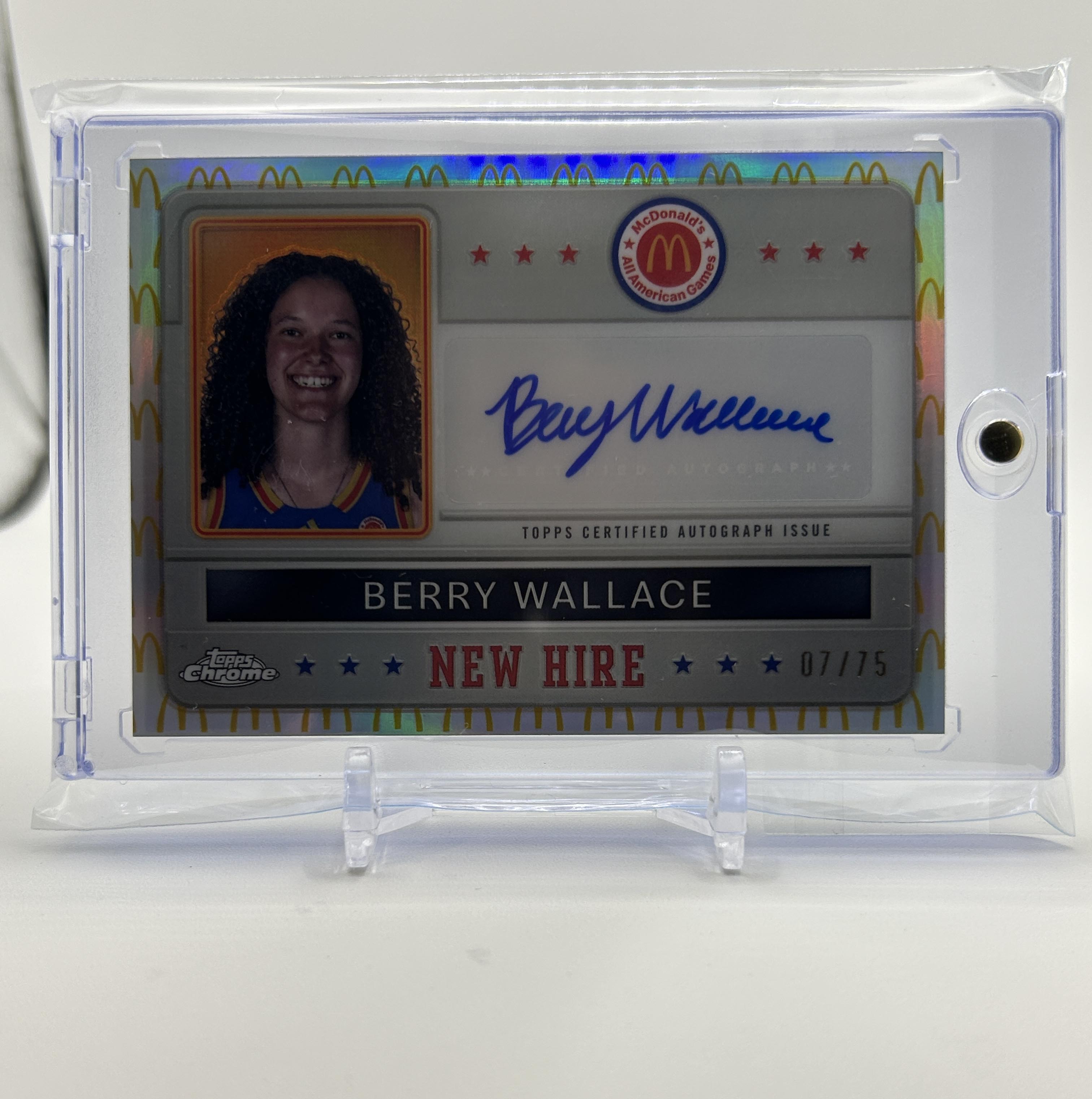 2024-25 Topps Chrome McDonald's Berry Wallace New Hire Logo Refractor Auto /75